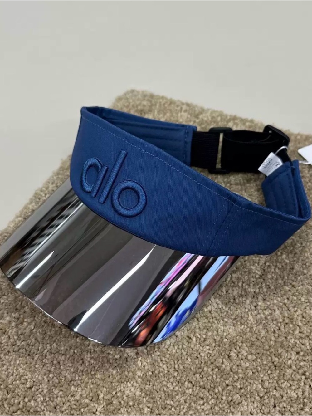 ALO Yoga Airlift Navy Visor with Reflective Silver Brim